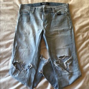Express “girlfriend” distressed jeans. Sz 6
